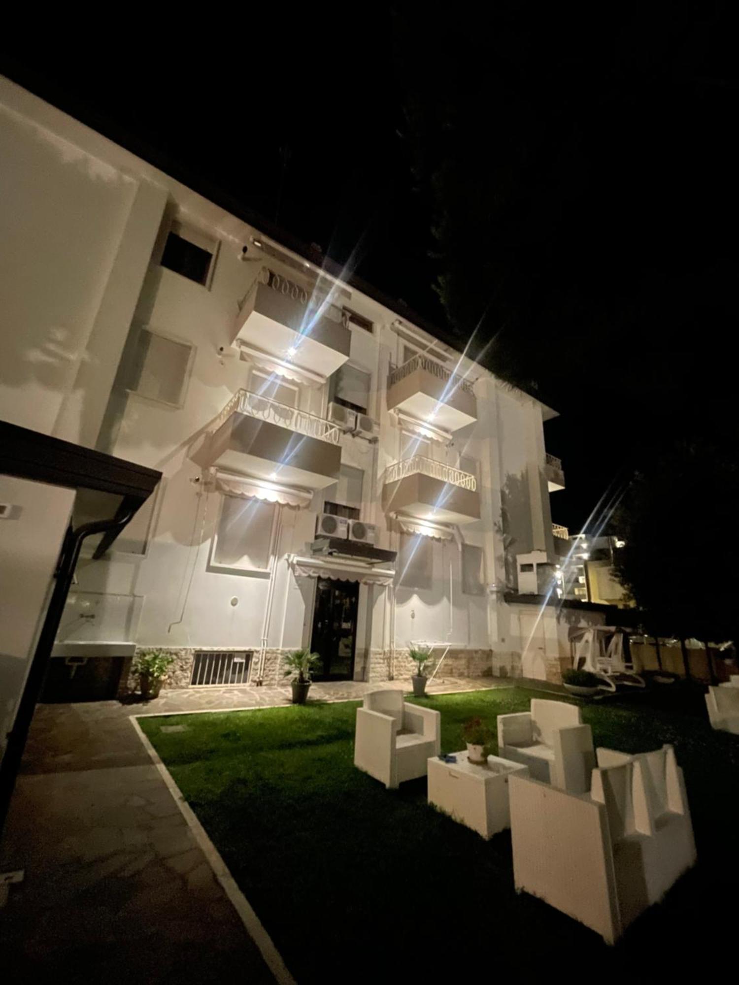 Palazzina Del Sole Villa Sottomarina Exterior photo